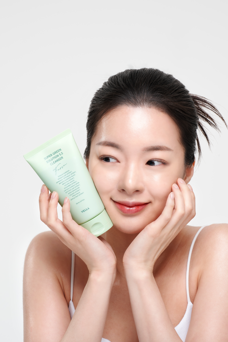 VELLA Super Green Solution 5.5. Cleanser | Wegański żel oczyszczający wspierający naturalną równowagę pH skóry | 150 ml