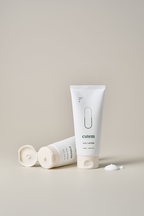 CUTEM Daily Lotion | Nawilżająco-kojące mleczko do twarzy i ciała do skóry wrażliwej i odwodnionej | 180 ml